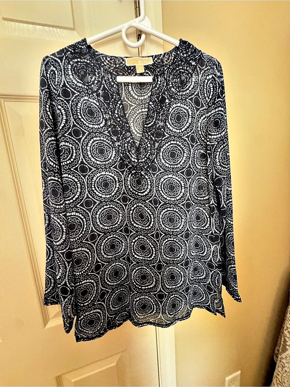 Michael Kors Geometric Tunic in Black & White Size Small Like New